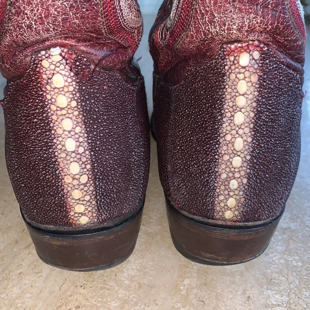 EL GENERAL cowboy boots, burgundy stingray, fancy eagle stitching. 6 VRG GUC